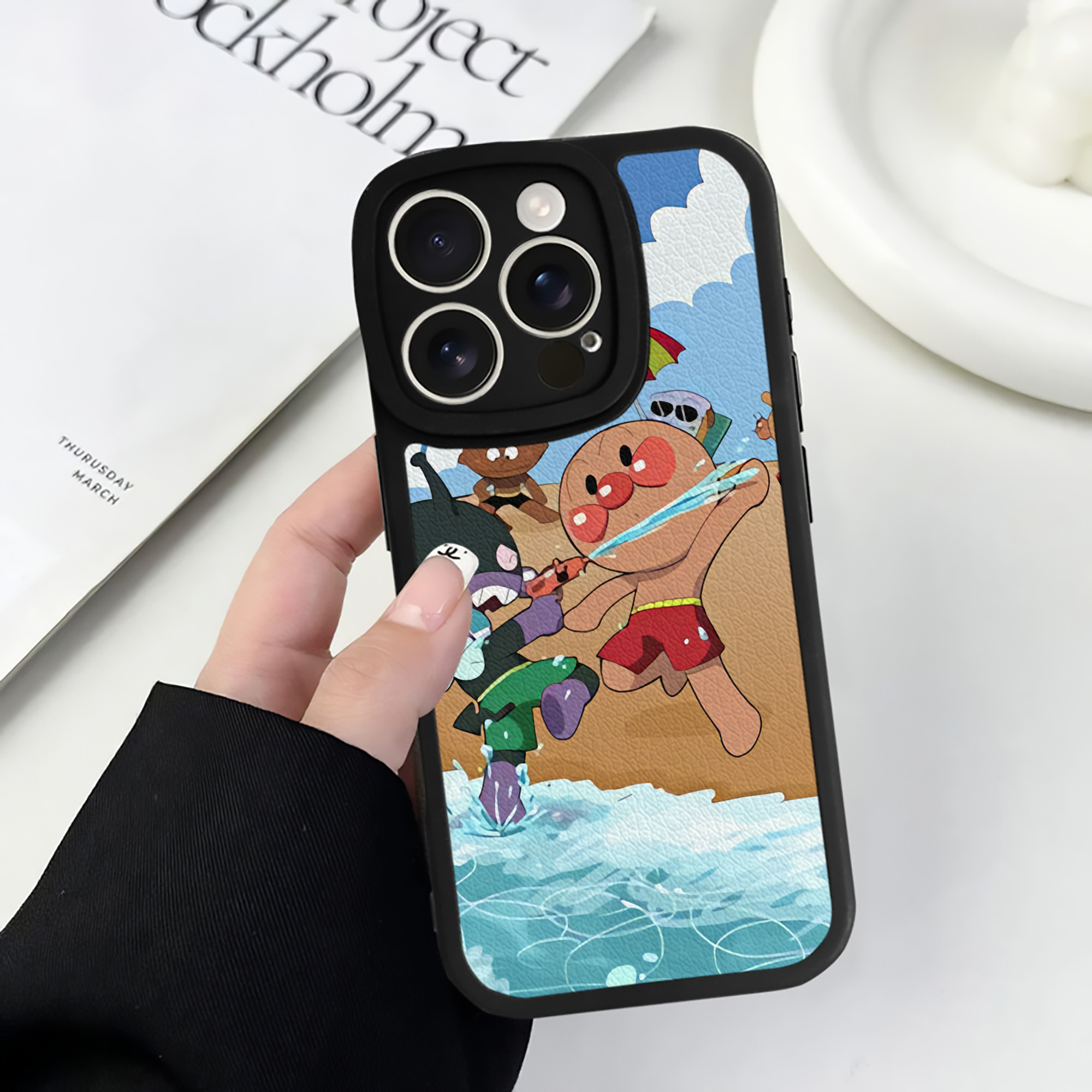 （画像用） アンパンマン Anpanman 【iPhone 16シリーズ対応】シリコンスマホケース（レザー調） 材質：シリコン